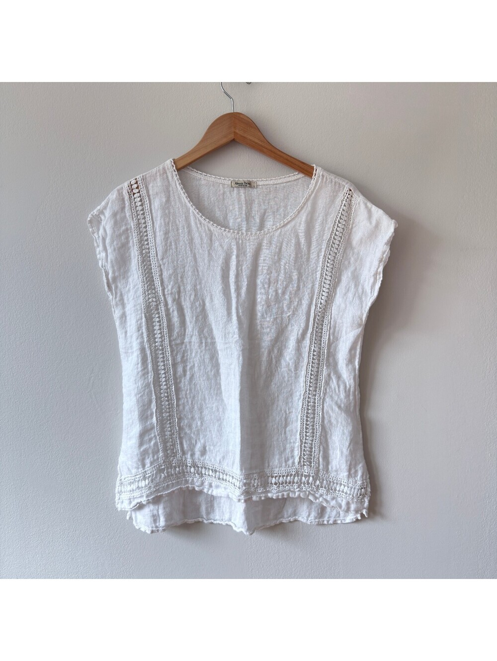 Alessia Pacini linen blouse with crochet lace detail - Size L